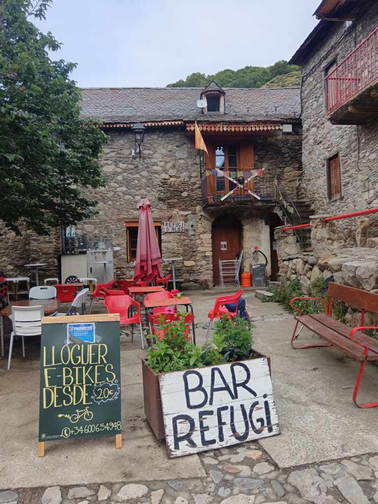 Le sympathique refuge d'Alos d'Isil