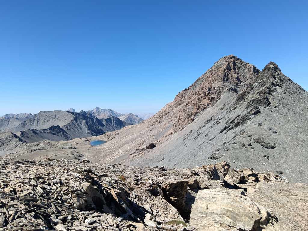 Vue sur le Bric de Rubren et le lac de Mongioia